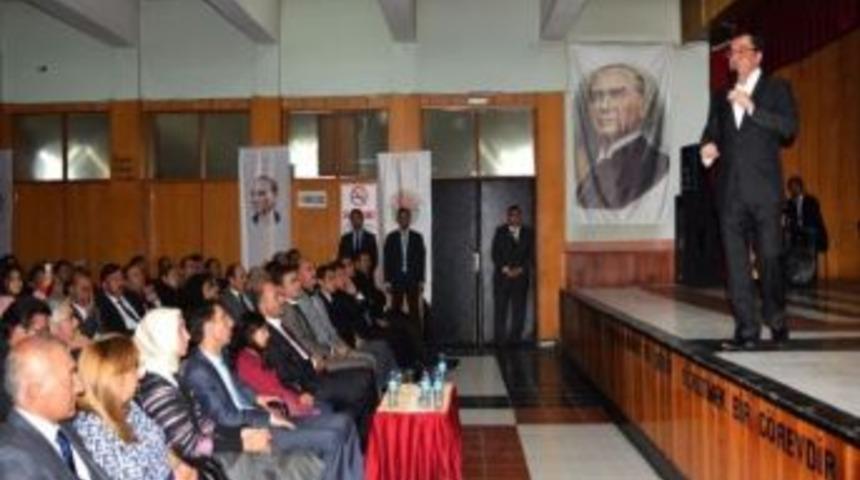 Ardahan&rsquo;da İletişim Ailede Başlar Konferansı