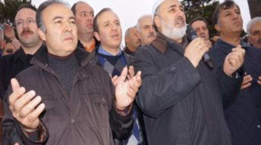 Erzurum'da 10 Binler, Ecdadın Anısına Tabyalara Y&uuml;r&uuml;d&uuml;