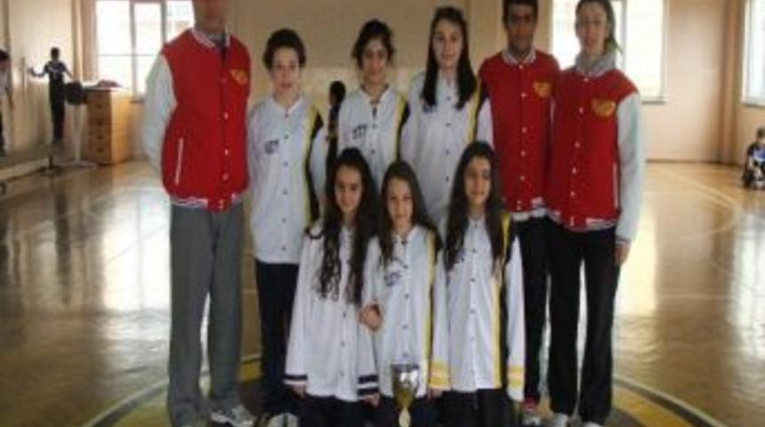 Gkv&rsquo;li Y&uuml;z&uuml;c&uuml;lerden 19 Altın, 9 G&uuml;m&uuml;ş Ve 3 Bronz Madalya