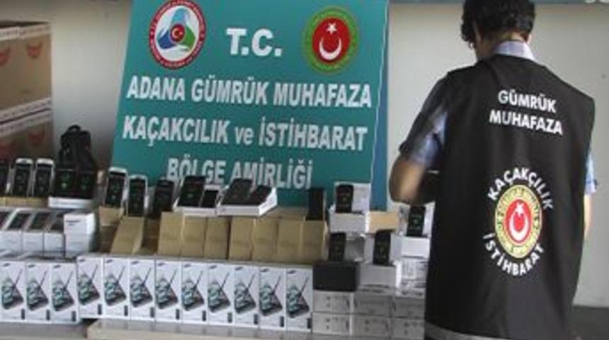 Suriye&rsquo;ye G&ouml;nderilmek Istenen 4 Bin 579 Adet Cep Telefonu Ele Ge&ccedil;irildi