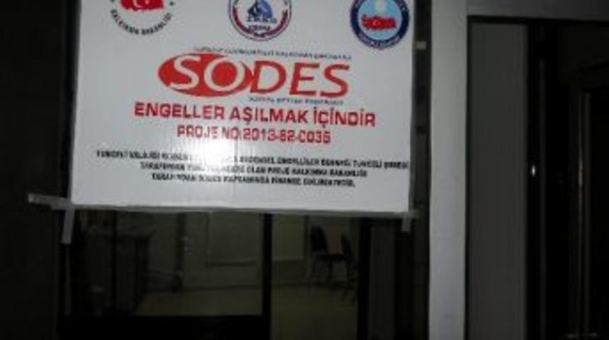 Engelli Vatandaşlar, 'engeller Aşmak İ&ccedil;indir' Projesiyle Meslek Ediniyor