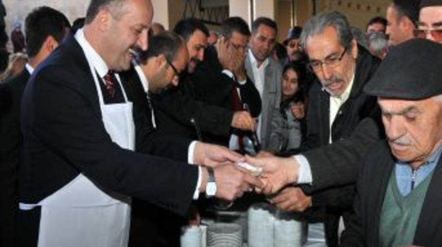 Mamak'ın En B&uuml;y&uuml;k Kapalı Pazarı A&ccedil;ıldı