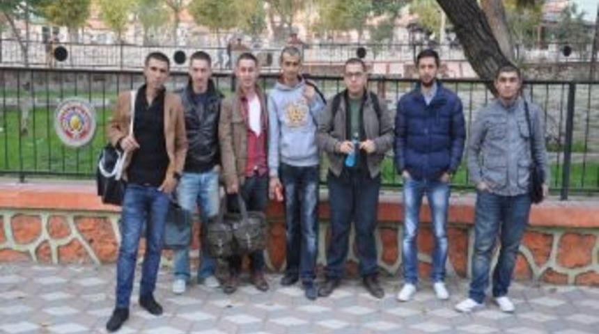 Kırkağa&ccedil;&rsquo;ta 93-4 Acemi Erler Teslim Oluyorlar