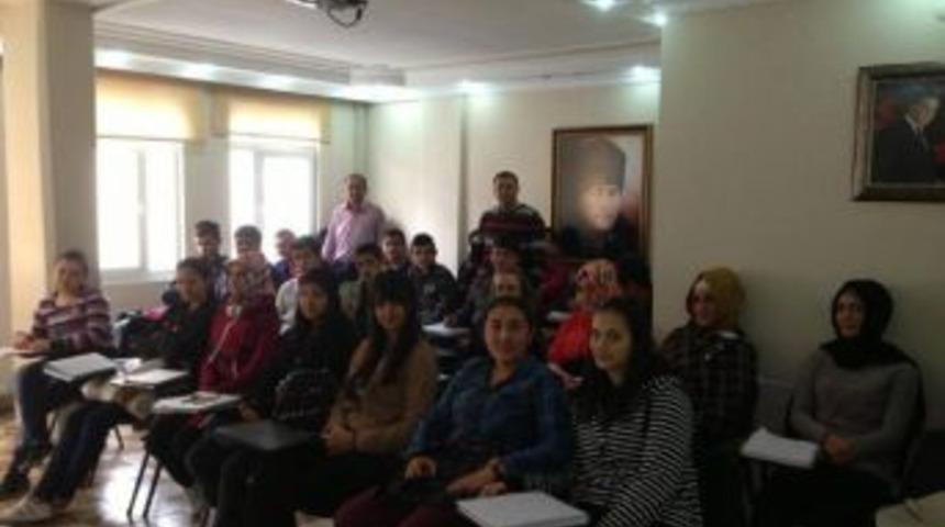 T&uuml;rk Metal Sendikası &Uuml;ye &Ccedil;ocuklarına &Uuml;cretsiz Kurs Veriyor