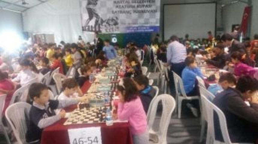 Kartal&rsquo;da &ldquo;atat&uuml;rk Kupası Satran&ccedil; Turnuvası&rdquo; Başladı
