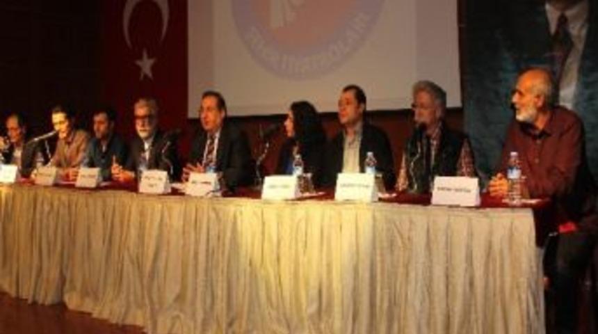 Mersin B&uuml;y&uuml;kşehir Belediyesi Şehir Tiyatroları Perdelerini A&ccedil;tı