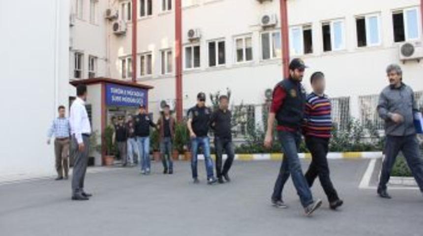 TIR'da Ele Ge&ccedil;en 'havan Mermileri Kovanı' Ile Ilgili 6 Zanlı Adliyede
