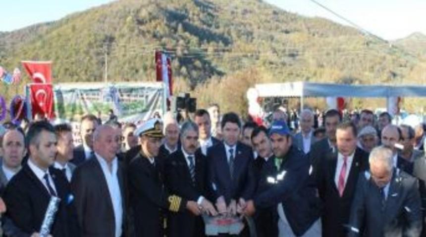 Abdipaşa &Ccedil;pl Ve Kapalı Spor Salonu Temel Atma T&ouml;reni Yapıldı