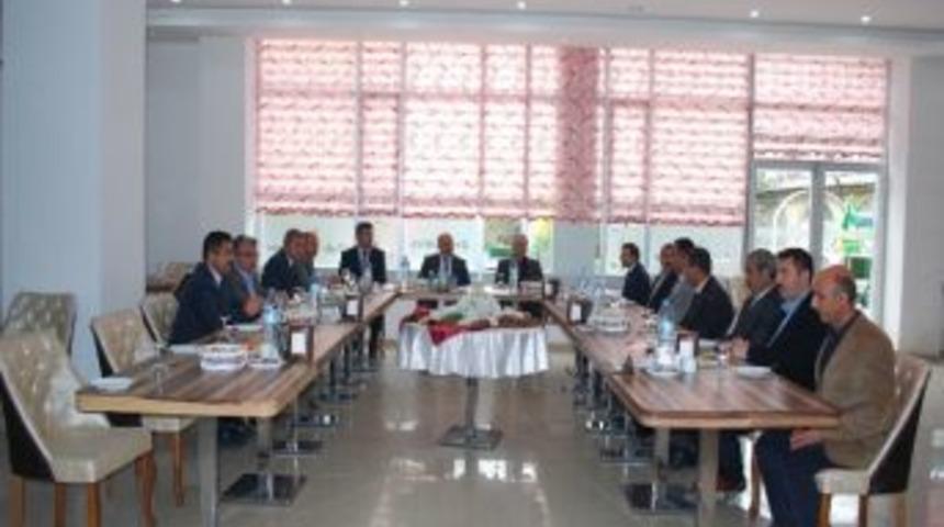 Başkan G&ouml;zen&rsquo;den Kadro Alan İş&ccedil;ilere Nasihat