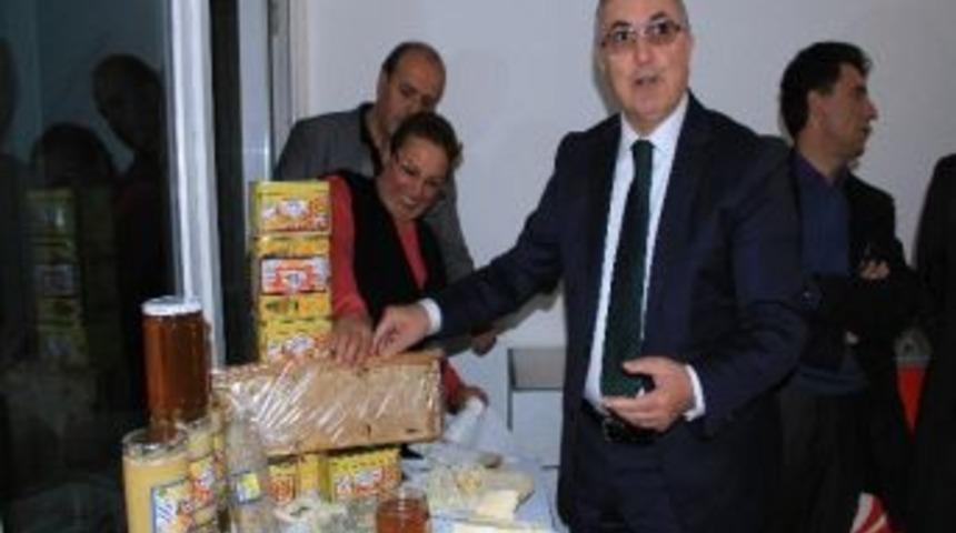 Chp'li &Ouml;ğ&uuml;t Ardahan Balını Ve Tereyağını T&uuml;rk Halkına &Ouml;nerdi