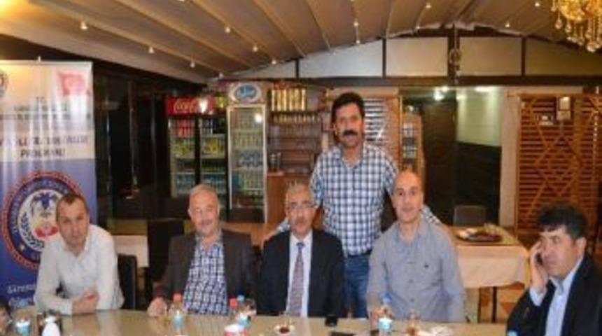 Emniyetten &Uuml;niversite &Ouml;ğrencilerine Dayanışma Yemeği