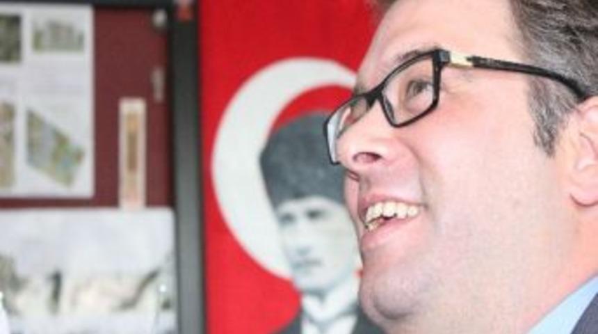 Chp'li Levent Piriştina'dan "balayı" Projesi!