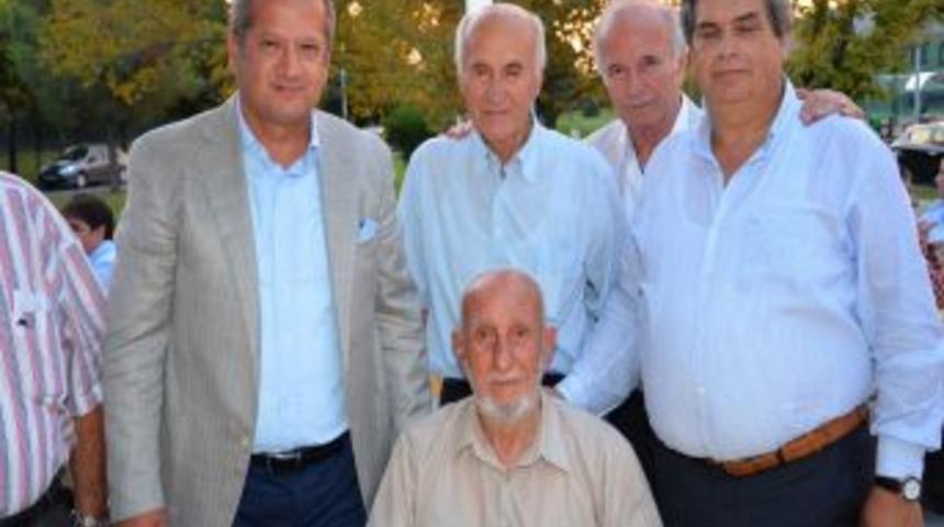 Tofaş Emeklileri Dernek &Ccedil;atısı Altında Buluştu