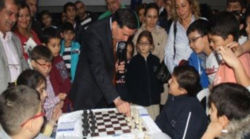 Sarı&ccedil;am&rsquo;da 10 Kasım Atat&uuml;rk&rsquo;&uuml; Anma Satran&ccedil; Turnuvası Başladı