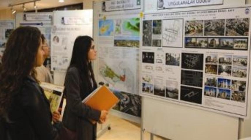 Sel&ccedil;uk İstasyon Meydanı'na En İyi Uygulama &Ouml;d&uuml;l&uuml;