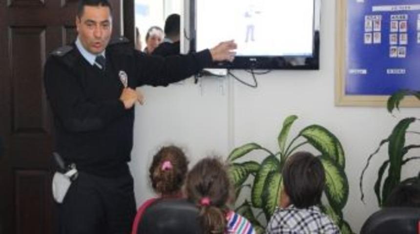Polisten Miniklere Trafik Eğitimi