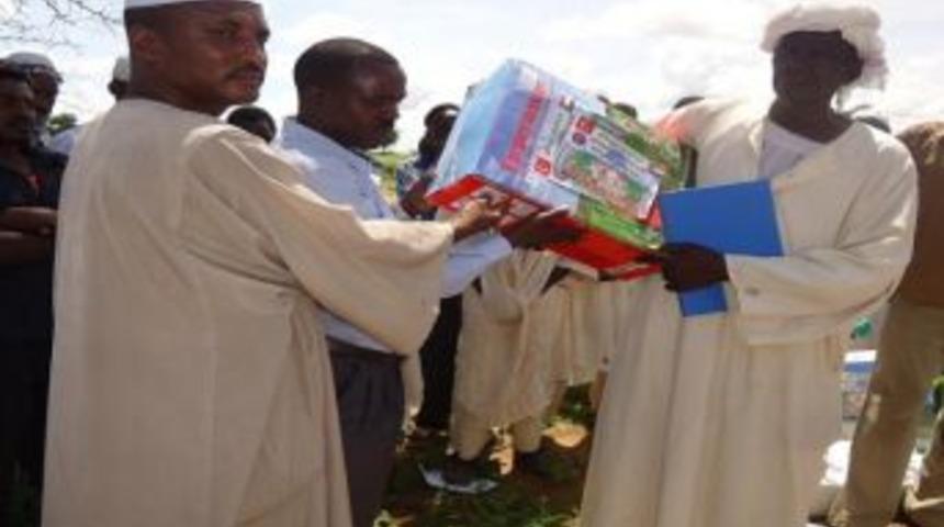 Sudanlı &Ccedil;ift&ccedil;ilere 'tohum Ve Ekipman' Desteği