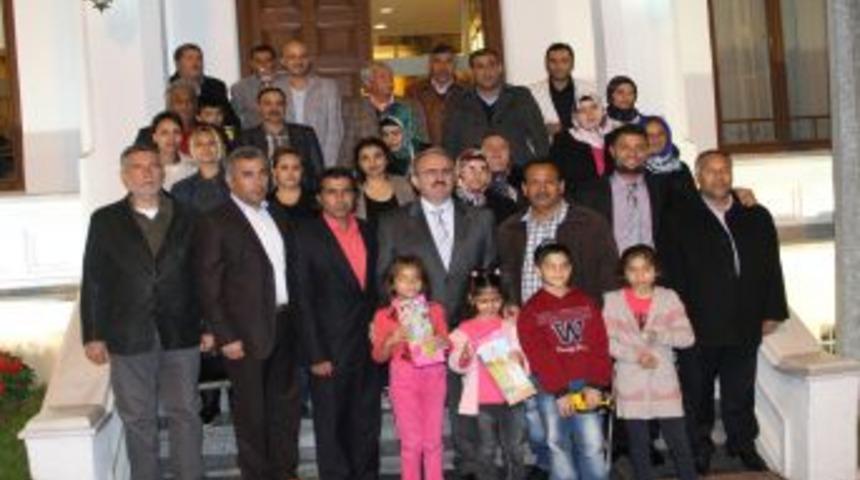 Kocaelili Romanlardan Vali Karaloğlu&rsquo;na Vefa Ziyareti