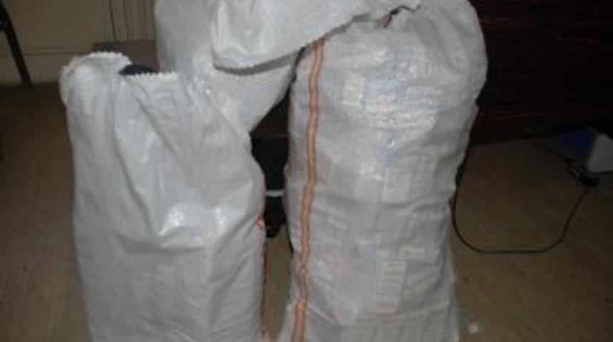 Çaldığı Sigaraları Satmaya Çalışırken Yakalandı