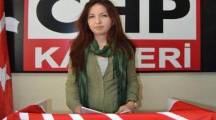 Chp İl Gen&ccedil;lik Komisyonu Adına A&ccedil;ıklama Yapan Ceren Aydemir: