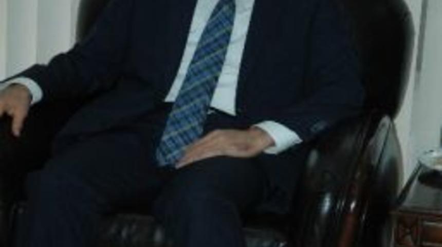 Eski Milli Eğitim Bakanı Din&ccedil;er: &ldquo;sarıg&uuml;l Vizyon İtibarıyla İstanbul&rsquo;u Taşıyamaz&rdquo;