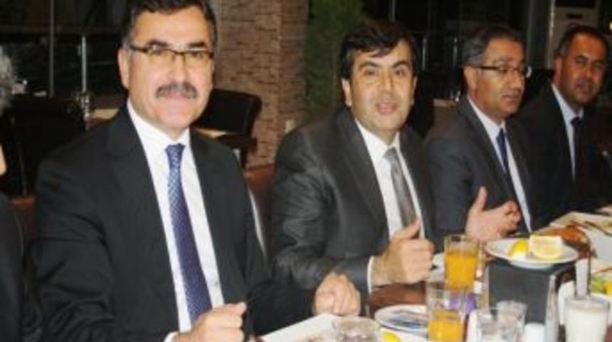 Ayvalık&rsquo;taki Seminere Yemekli Final