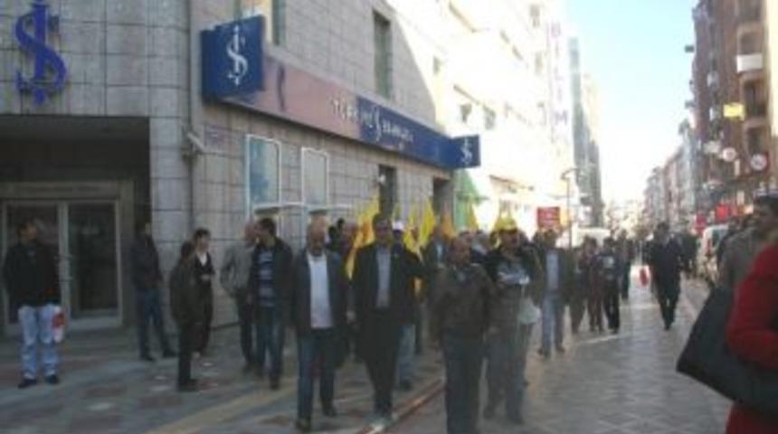 Eğitim-sen Afyonkarahisar Şubesi &Uuml;yelerinden &lsquo;&ouml;ğrenci Evleri&rsquo; Protestosu