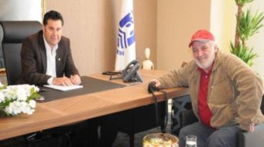 Başkan Kocadon&rsquo;dan Savaş Ay'ın Ailesine Başsağlığı Mesajı