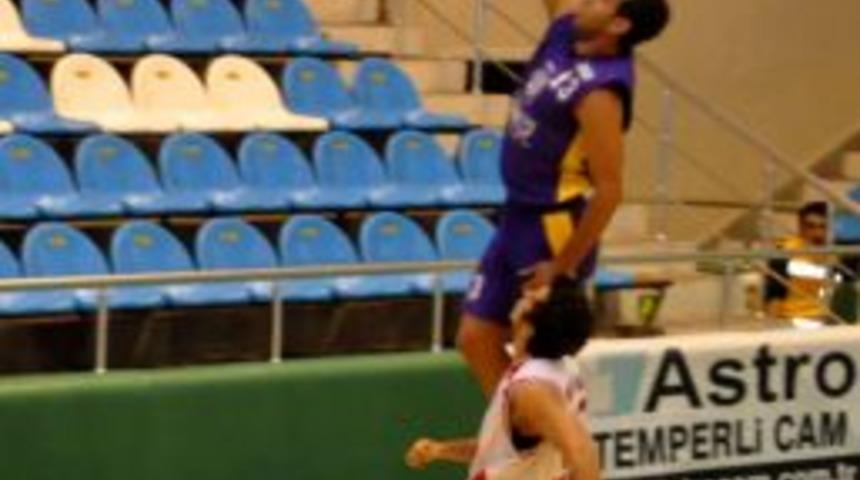 &Uuml;&ccedil; Komşu &Uuml;lkenin Polisi Dostluk Turnuvasında Yarışıyor