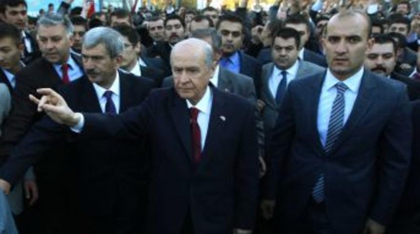 Bah&ccedil;eli: K&uuml;rt K&ouml;kenli Kardeşlerim Artık Seslerini Y&uuml;kseltmeli