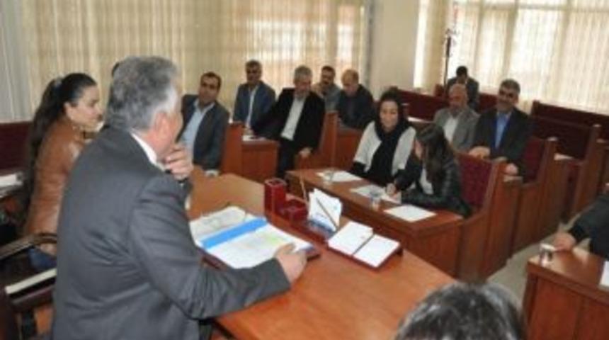 Siirt Belediyesi'nde B&uuml;t&ccedil;e G&ouml;r&uuml;şmeleri