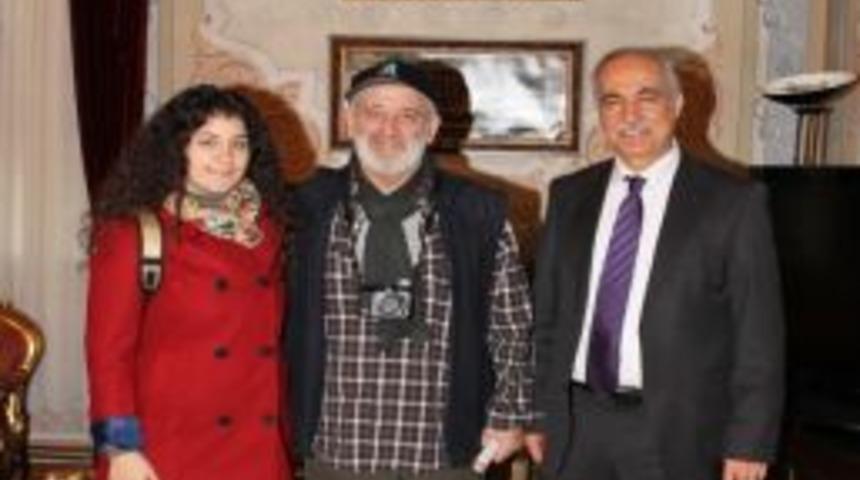 Şiir Derneği Başkanı Bayhan: Savaş Ay Iyi Bir Dosttu