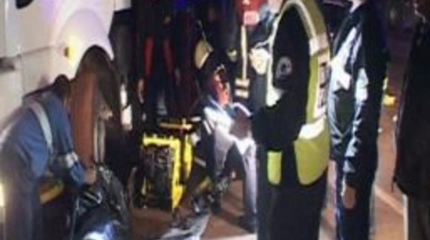 Kayseri'de feci kaza: 3 &ouml;l&uuml;, 2 yaralı