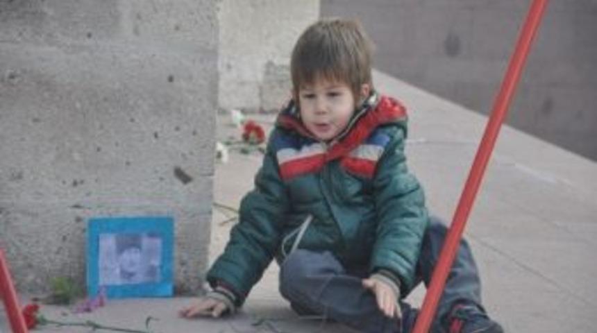 Atat&uuml;rk &Ouml;l&uuml;m&uuml;n&uuml;n 75. Yılında Balıkesir'de Anıldı