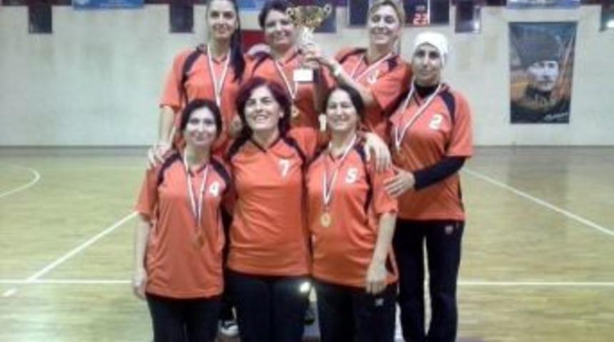 M&uuml;tareke Turnuvasında Voleybolun Şampiyonu Buski