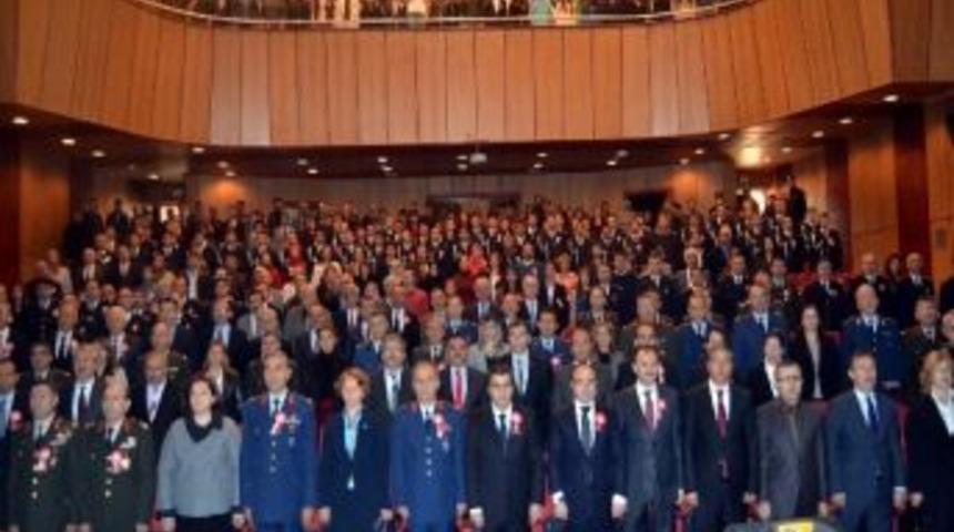 75. Yıl Cumhuriyet Anadolu Lisesi Atat&uuml;rk'&uuml; Anma Programı D&uuml;zenledi