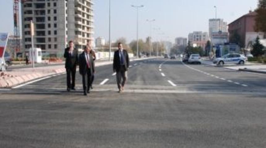 Seyitgazi Mahallesi Nuh Naci Yazgan Caddesinde &Ccedil;alışmalar Tamamlandı