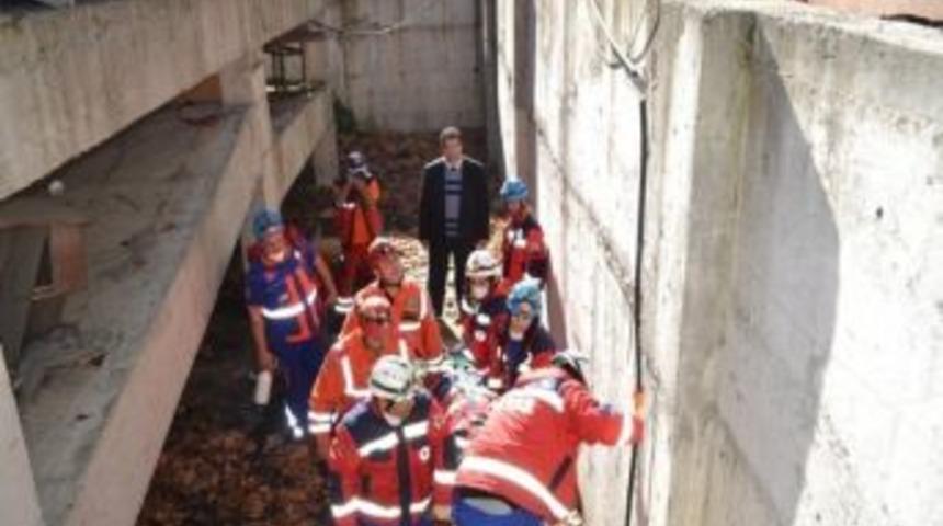 Hızlı Trenin Raydan &Ccedil;ıkması Tatbikata Konu Oldu