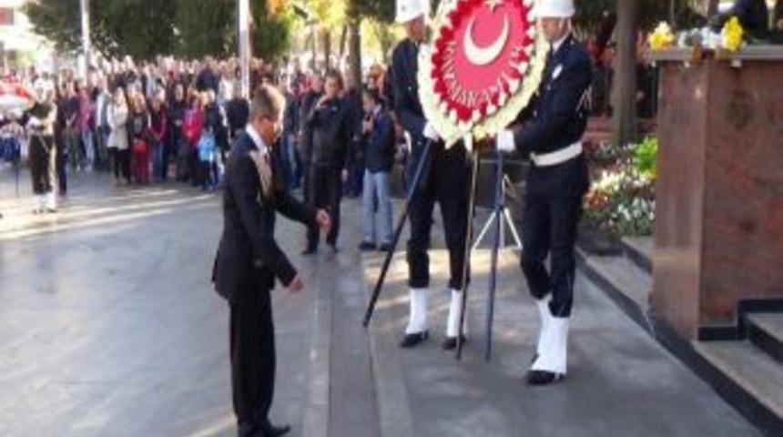 Mustafa Kemal Atat&uuml;rk &Ccedil;orlu'da T&ouml;renle Anıldı