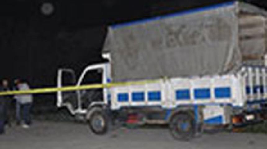 Direksiyonda &ouml;l&uuml; bulundu