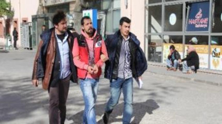 Hırsızlık Zanlısı Yakalandı