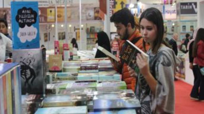 Kitap Fuarına Ilgi Yayınevlerini Memnun Etti