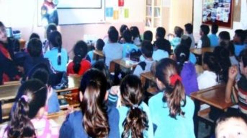 Ayvalık&rsquo;ta Jandarmadan &Ouml;ğrencilere Trafik Eğitimi