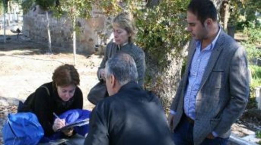 Vasiyet &Uuml;zerine 43 Yıllık Mezar Taşındı