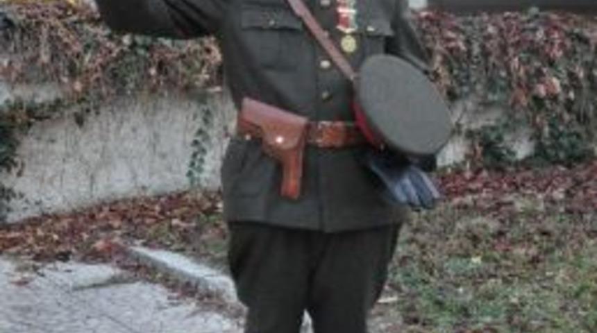 Atat&uuml;rk'&uuml;n Benzerine Anıtkabir'de Yoğun İlgi