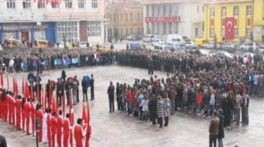 Atat&uuml;rk, &Ouml;l&uuml;m&uuml;n&uuml;n 75. Yıl D&ouml;n&uuml;m&uuml;nde Yozgat'ta Anıldı