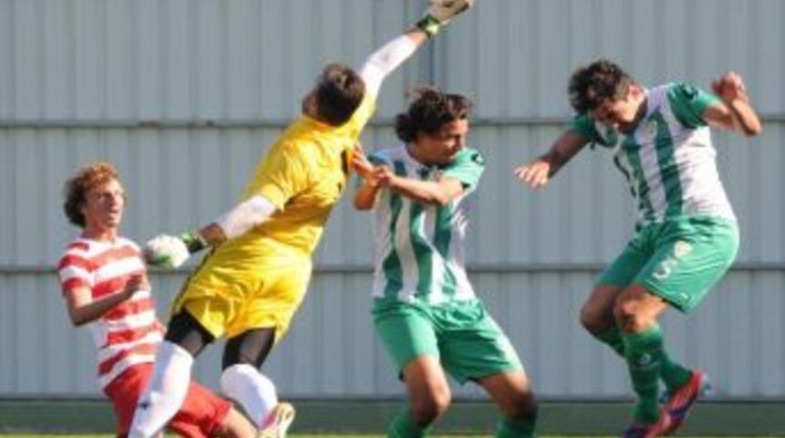 Belediyespor Salihli Karşılaşmasında 1-1 Berabere Kaldı