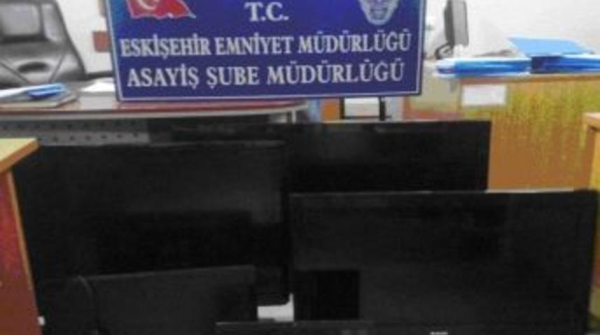 Hırsızları Kiraladıkları Otomobil Ele Verdi