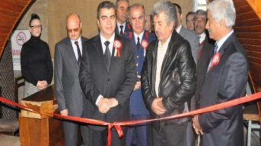 Atatürk'ün Resimlerinden Oluşan Sergi Ziyarete Açıldı