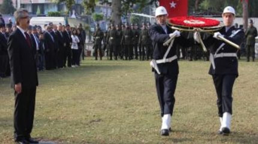 Osmaniye'de D&uuml;zenlenen T&ouml;renle Atat&uuml;rk Anıldı